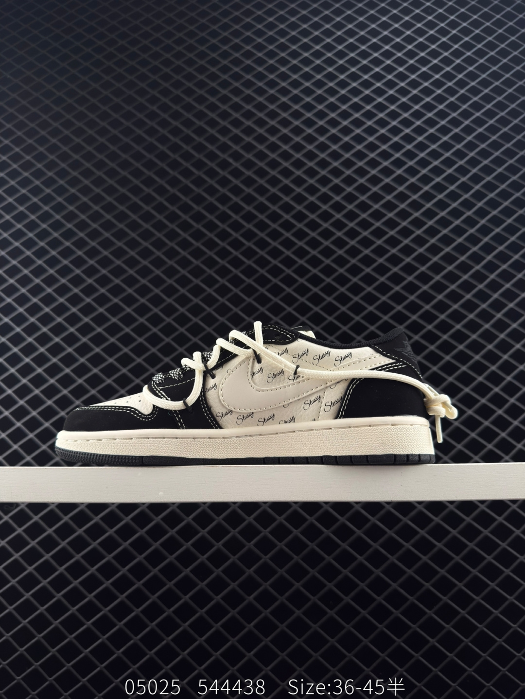 Travis Scott x Air Jordan 1 ” Reverse Mocha “